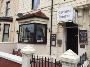 Отель Fortuna House Hotel  Блэкпул
